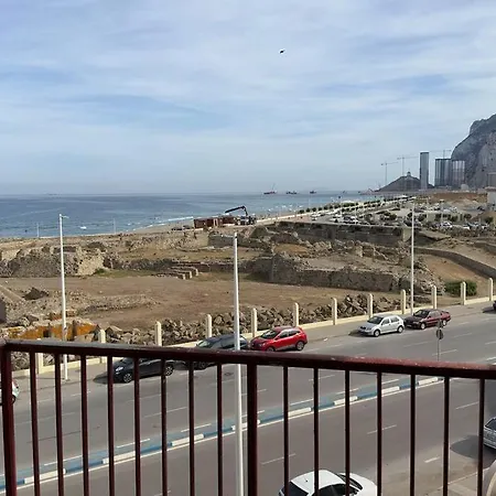 Primera Linea De Playa Y Gibraltar A 5 Minutos Apartment *